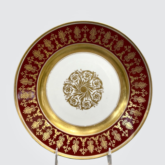 ​Комплект плоских тарелок из Гурьевского сервиза, Россия, ИФЗ, 1855-1917-е гг.