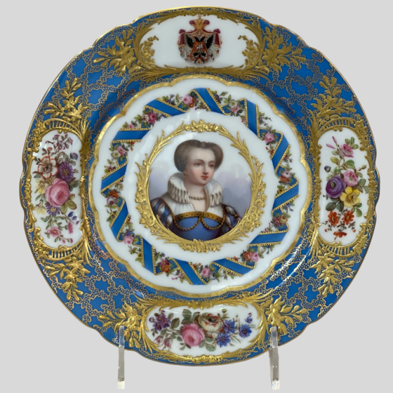 Тарелка "Мадам де Энтрак", Франция, фабрика "Лахош Пале-Рояль", XIX век