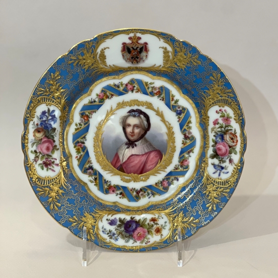 Тарелка "Мадам Жофрин", Франция, фабрика "Лахош Пале-Рояль", XIX век