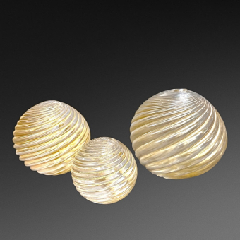 Настольные украшения в виде золотых шаров, Италия, фирма "Formia Murano", XX век 
