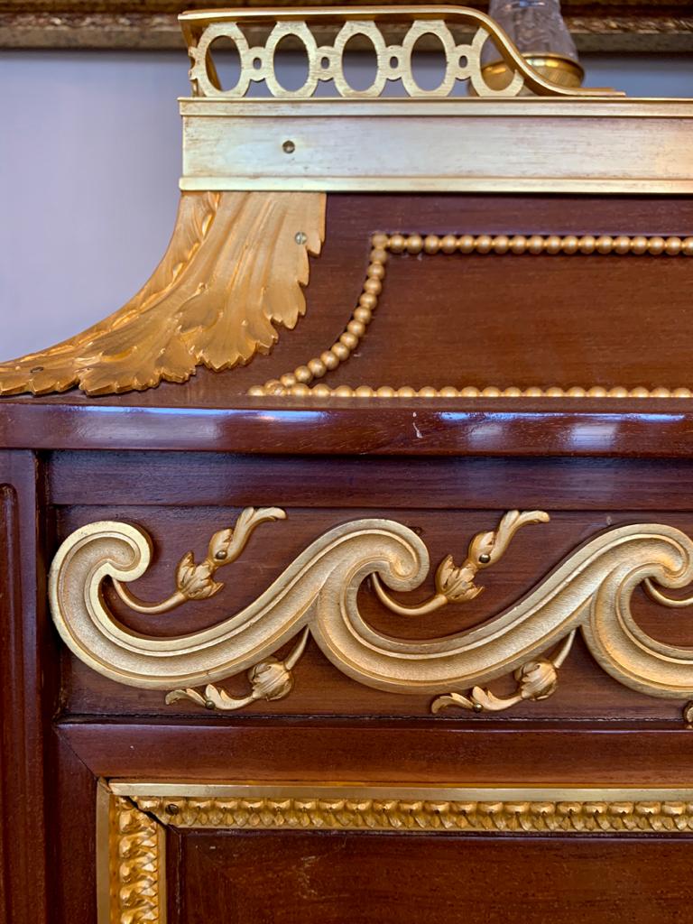 Шкаф в стиле Людовика XVI, Франция, фирма "Поль Сормани", 1870-е гг.