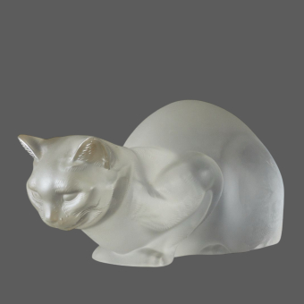 ​Скульптура "Кошка лежачая", Франция, фирма «Lalique», 1970-1980-е гг.