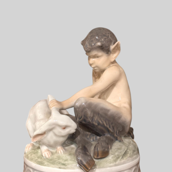 Скульптура "Фавн с зайцем", Дания, Датская Королевская мануфактура, XX век