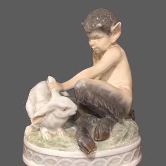 Скульптура "Фавн с зайцем", Дания, Датская Королевская мануфактура, XX век