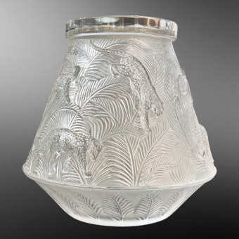 Ваза "Джунгли", Франция, фирма "Lalique", XX век
