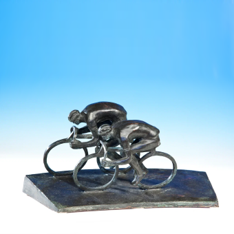 Скульптура «Велосипедисты», СССР, завод «Монументскульптура», 1975 г.