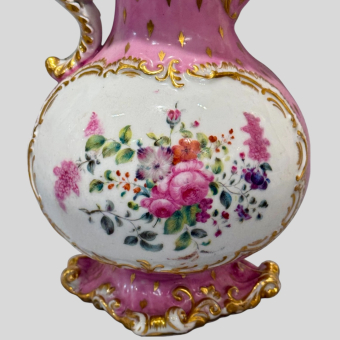 ​Розовый кувшин, Россия, завод "Братьев Корниловых", 1840-1861-е гг.