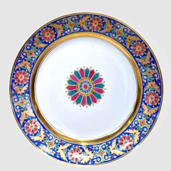 ​Блюдо из готического сервиза, Россия, ИФЗ, 1825-1855 гг.