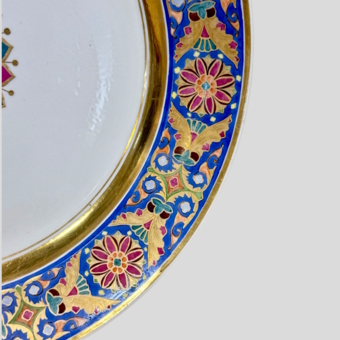 ​Блюдо из готического сервиза, Россия, ИФЗ, 1825-1855 гг.
