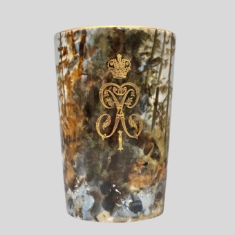 ​Стакан "В честь 200-летия Санкт-Петербурга", Россия, завод "Братьев Корниловых", 1903 г.