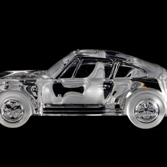 ​Модель автомобиля "Porsche 911 Carrera", Франция, фирма "Daum", 1987 г., К. Фроссарт