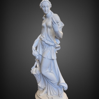 Скульптура «​Деметра», Германия, фабрика «Aelteste Volkstedt», 1940-е гг., Г. Оппель