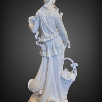 Скульптура «​Деметра», Германия, фабрика «Aelteste Volkstedt», 1940-е гг., Г. Оппель