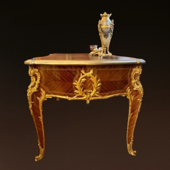 Письменный стол в стиле Людовика XV, Франция, XIX век