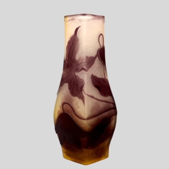 ​Ваза "Клематисы", Франция, фирма "Галле", 1900-1914 гг.