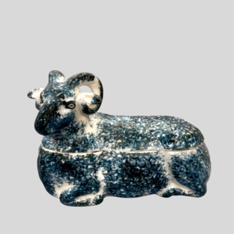 ​Масленка "Барашек", Россия, фабрика "М.С. Кузнецова", XX век