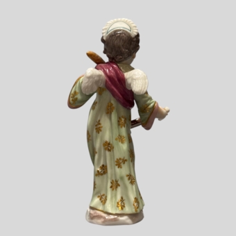 Пять скульптур из серии "Переодетые Амуры", Германия, мануфактура "Мейсен", XX век, Кендлер И.И.