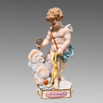 Скульптура «Амур с зеркалом», Германия, мануфактура «Мейсен», XIX век, М.-В. Асье 