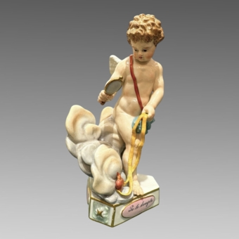 Скульптура «Амур с зеркалом», Германия, мануфактура «Мейсен», XIX век, М.-В. Асье 