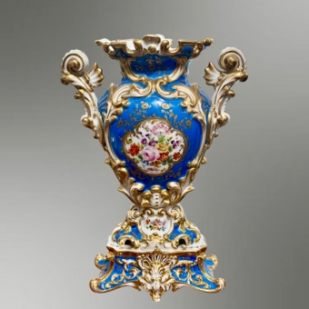 ​Ваза декоративная с галантной сценой в парке, Западная Европа, XIX век