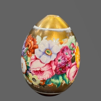Пасхальное яйцо с цветочной росписью, Россия, ИФЗ, 1840-1855-е гг.