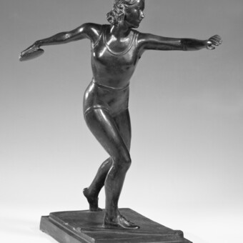 Скульптура "Дискоболка", СССР, ​завод «Монументскульптура»​, 1955 г., Янсон-Манизер Е.А.