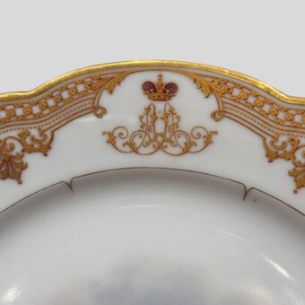 ​Тарелка с амурами, Россия, ИФЗ, 1855-1881 гг.