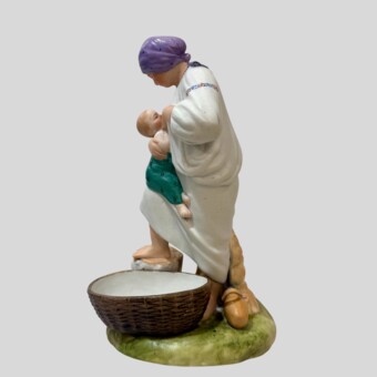 ​Скульптура «Горькая доля», СССР, Дмитровский фарфоровый завод, 1930 г.