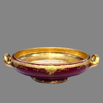 Чаша «Аmor am Pranger», Австрия, Королевская Венская мануфактура, 1820-е гг.